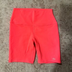 Alo Yoga Biker Shorts - NEVER WORN